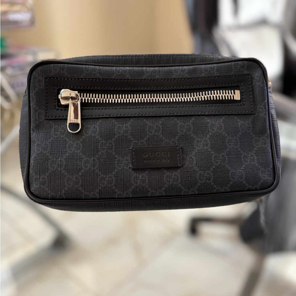 Gucci belt bag 100% authentic - Picture 2 of 3